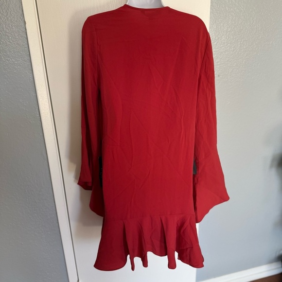 BCBG Maxazaria NWT - Picture 4 of 4